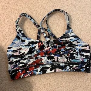 Lululemon bra size 6